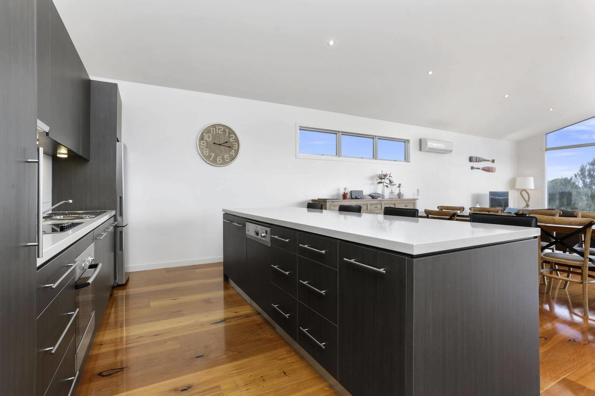 12 Apostles Accommodation Anchors Beach House With Sea Views พอร์ตแคมป์เบลล์ ภายนอก รูปภาพ